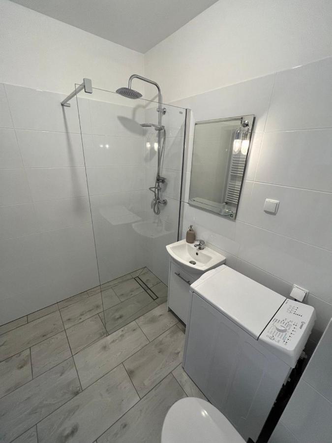 Sdh 1 Radzymin Comfortable Apartment Near Warsaw Exterior foto